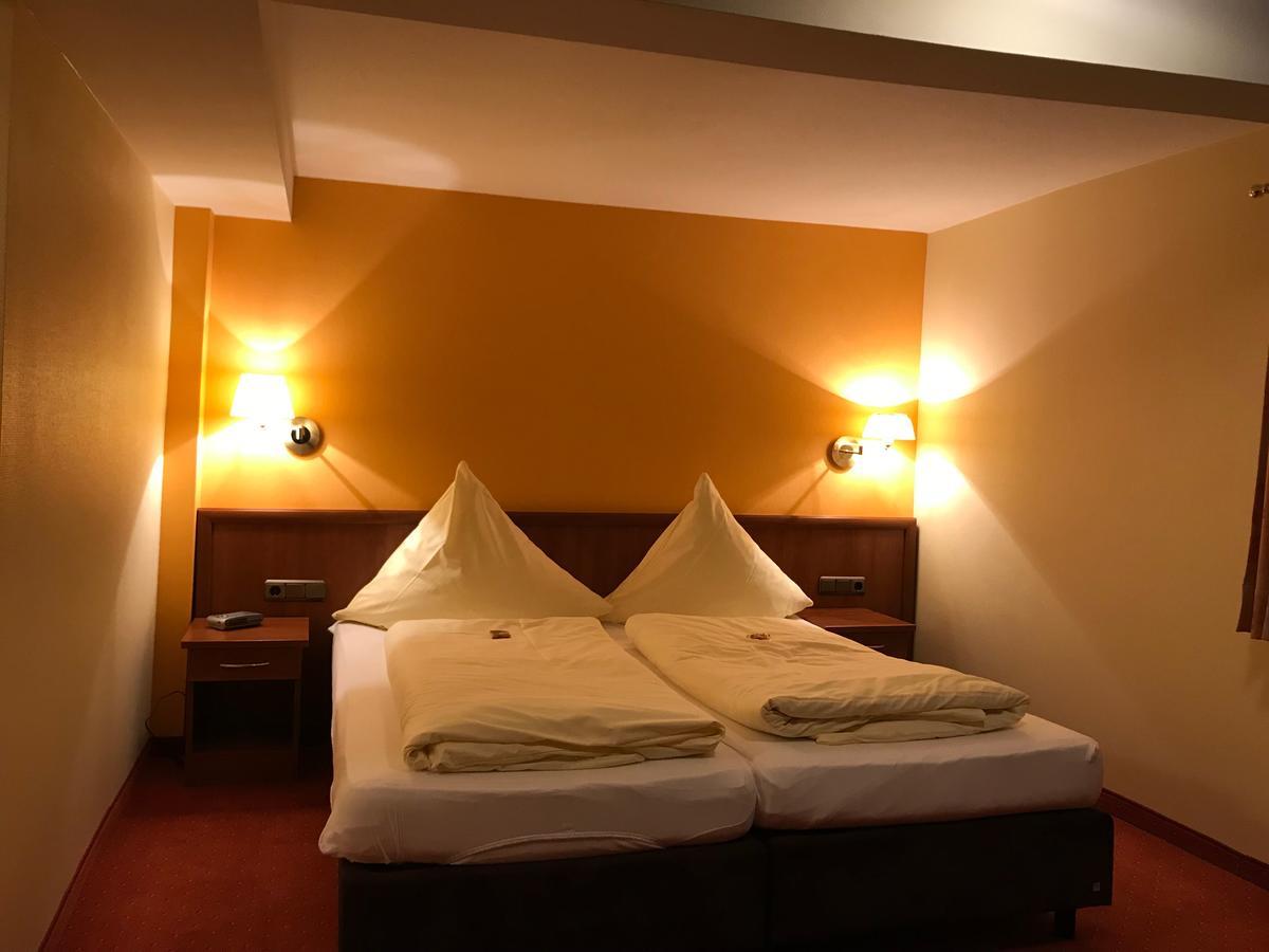 Schlossstuben Hotell Büdingen Eksteriør bilde